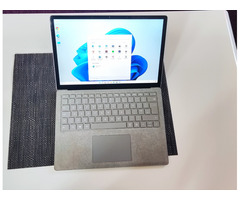 Microsoft laptop, core i5, touchscreen prenosni računalnik, win 11 - Slika 1